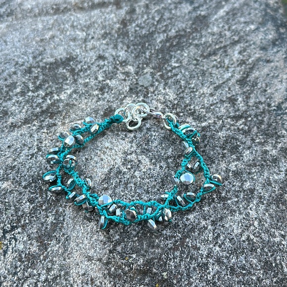 Hematite charm bracelet - Picture 5 of 9